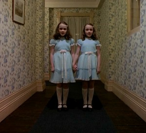 The Shining filmindeki ikizler