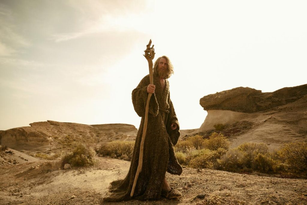 The Rings of Power - The Stranger - Gandalf
