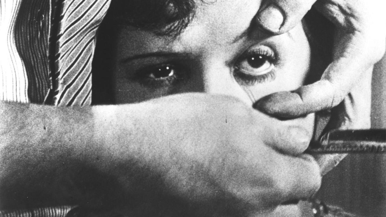 Un Chien Andalou (Endülüs Köpeği) İncelemesi